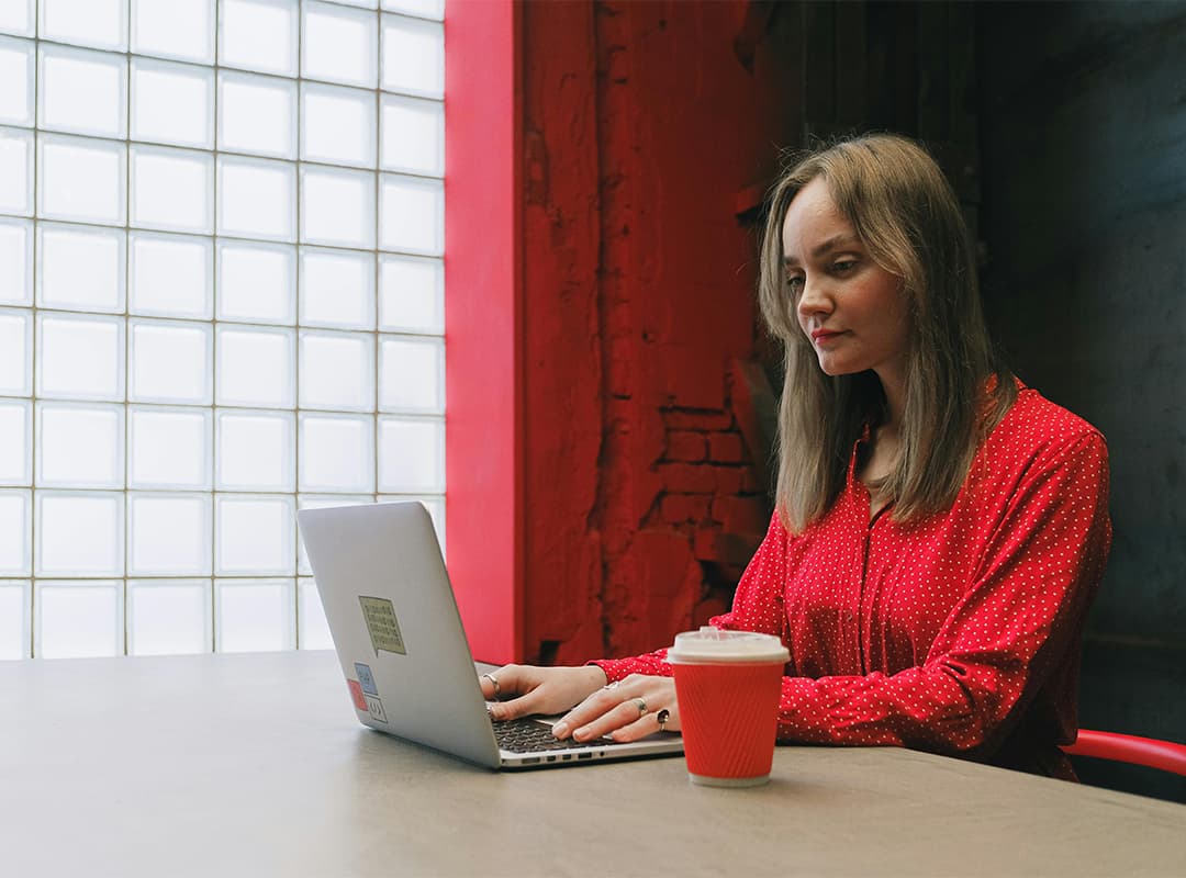 woman-laptop